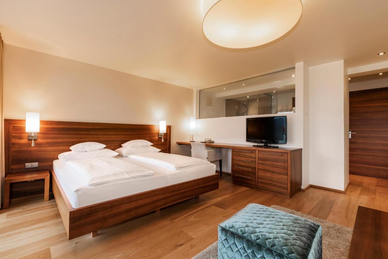 Seehotel Restaurant Lackner Mondsee Ngoại thất bức ảnh